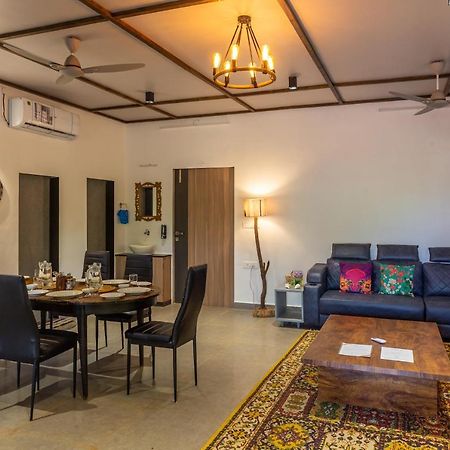 Saffronstays Apricus Farm, Karjat Εξωτερικό φωτογραφία